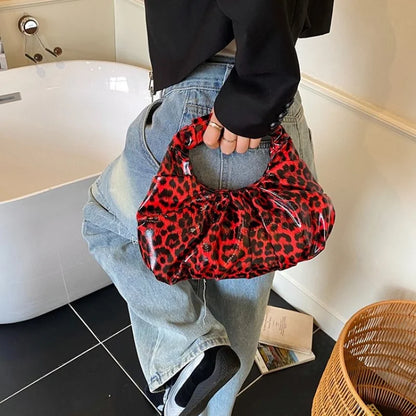 Chic Handbags For Women In Genuine Leather With Decorative Elements